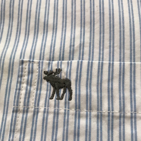 Abercrombie and Fitch shirt - Picture 2 of 3